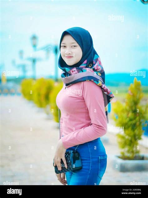 Indonesian Hijab Girls Viral